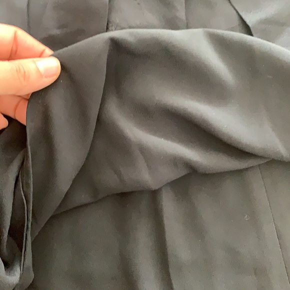 Banana republic black skirt - Picture 5 of 6